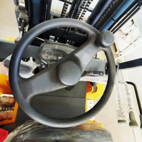 steering wheel.jpg
