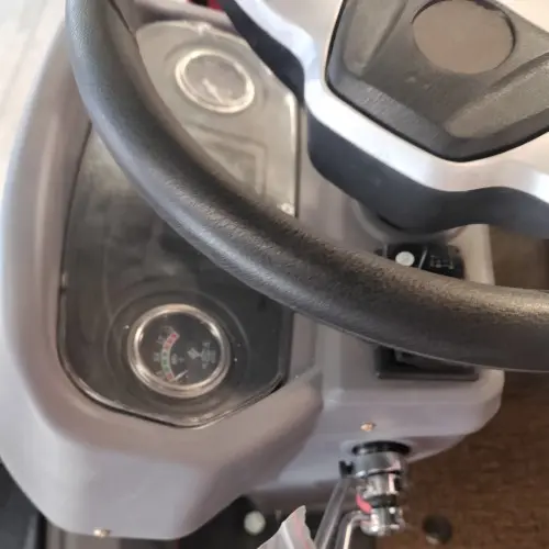 1750237988322450.jpg control Panel.jpg