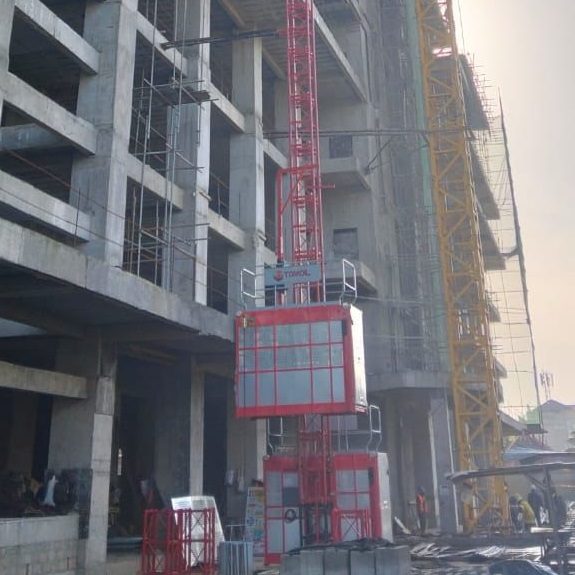 building hoist