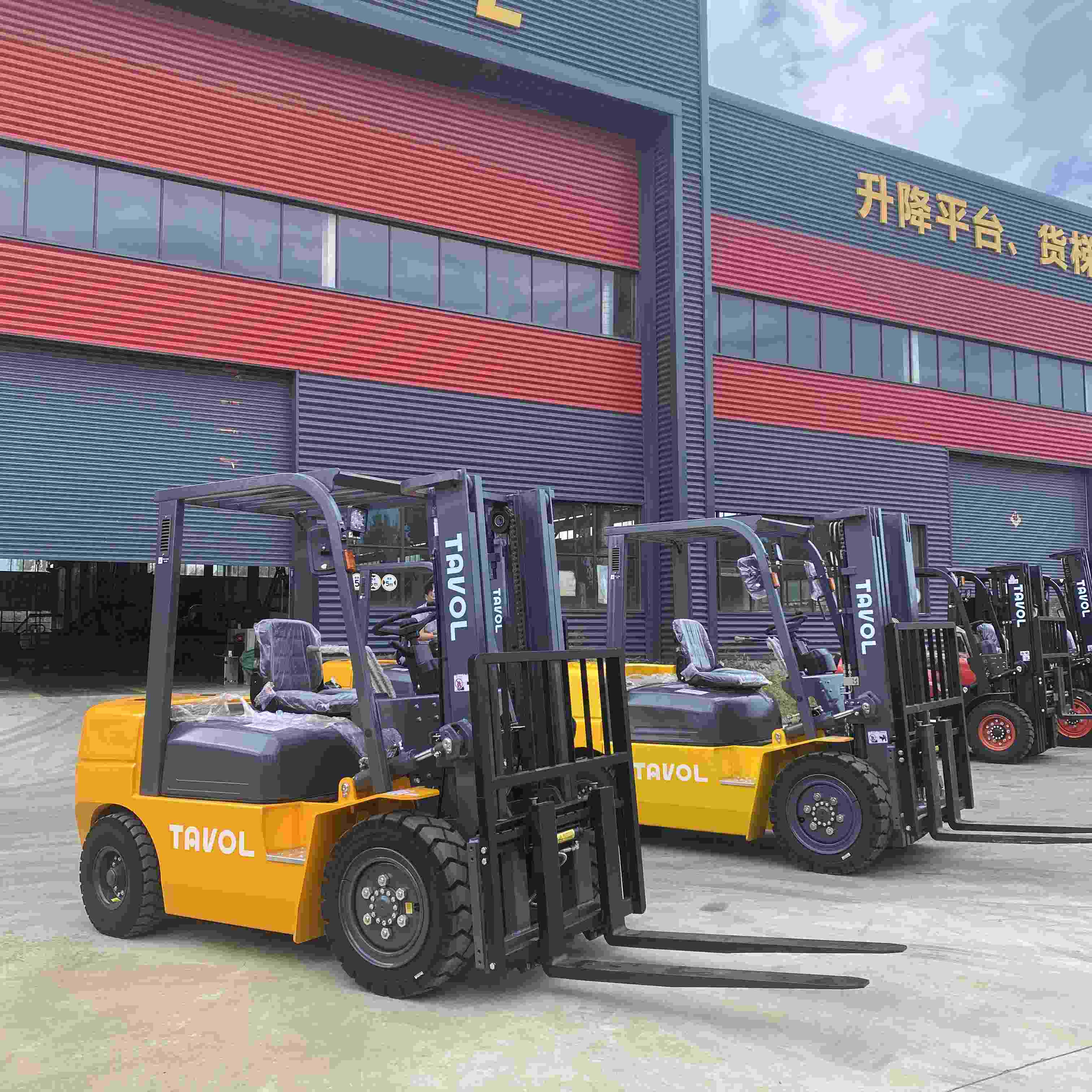 3-тонный дизельный вилочный погрузчик