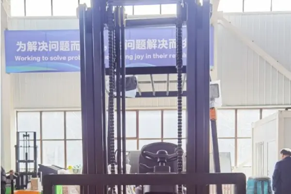 standard mast_副本.jpg