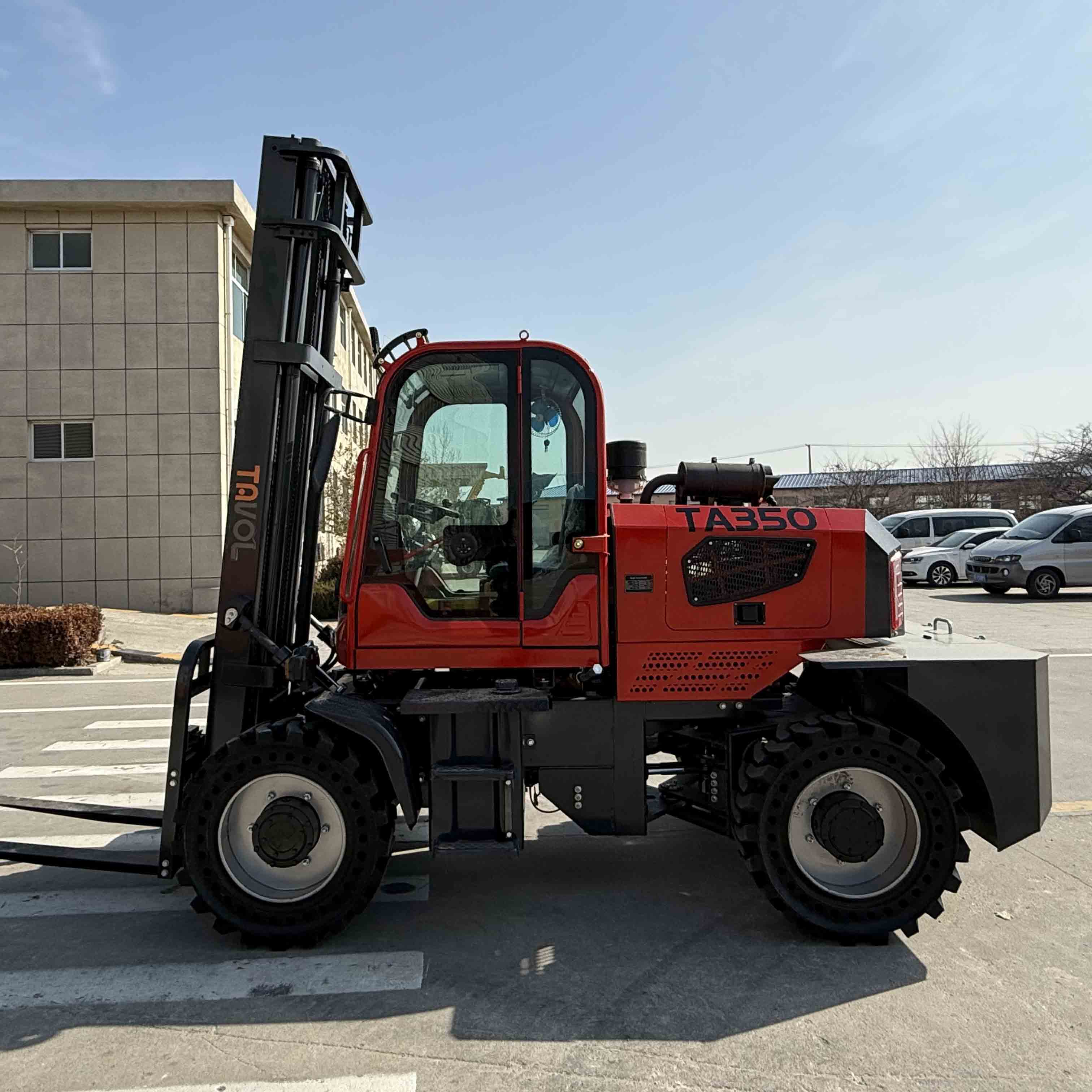 Rough Terrain Forklift