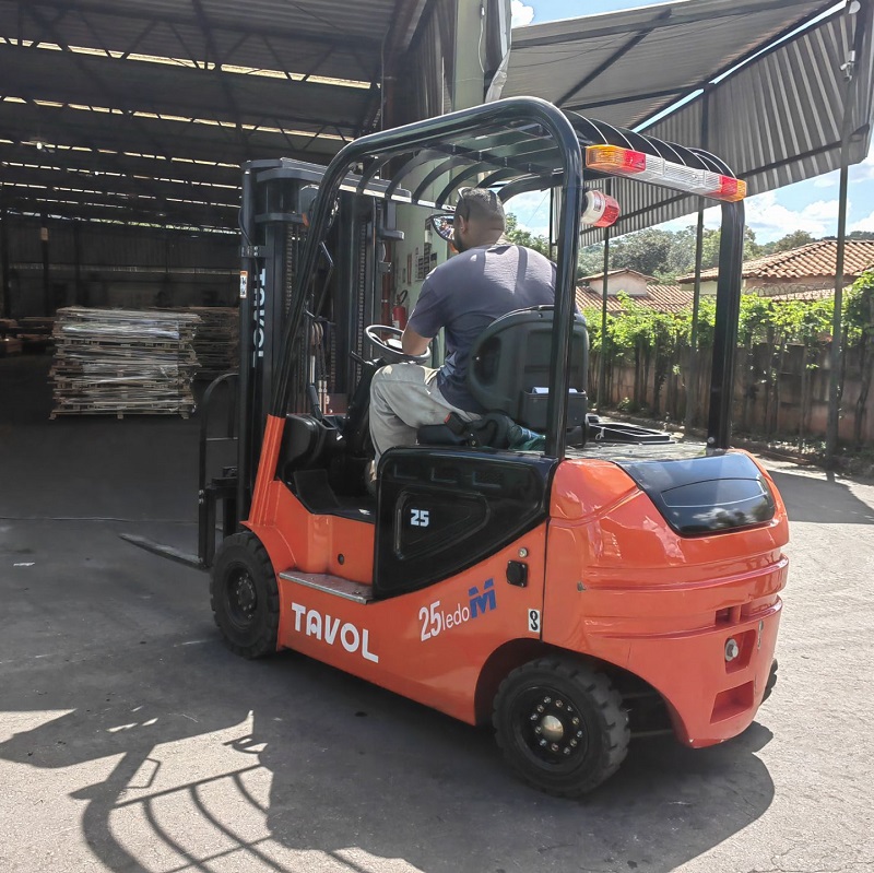 2.5ton electric forklift