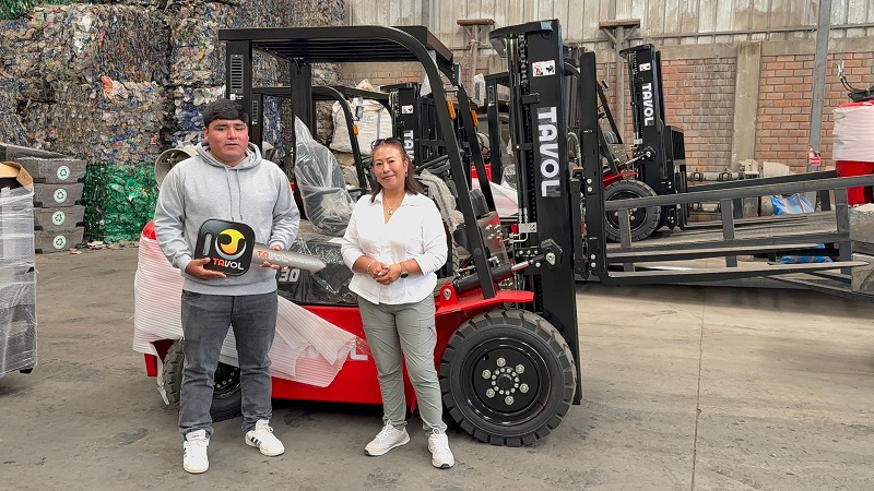 1783909607546855.jpg electric forklift 3.5T.jpg