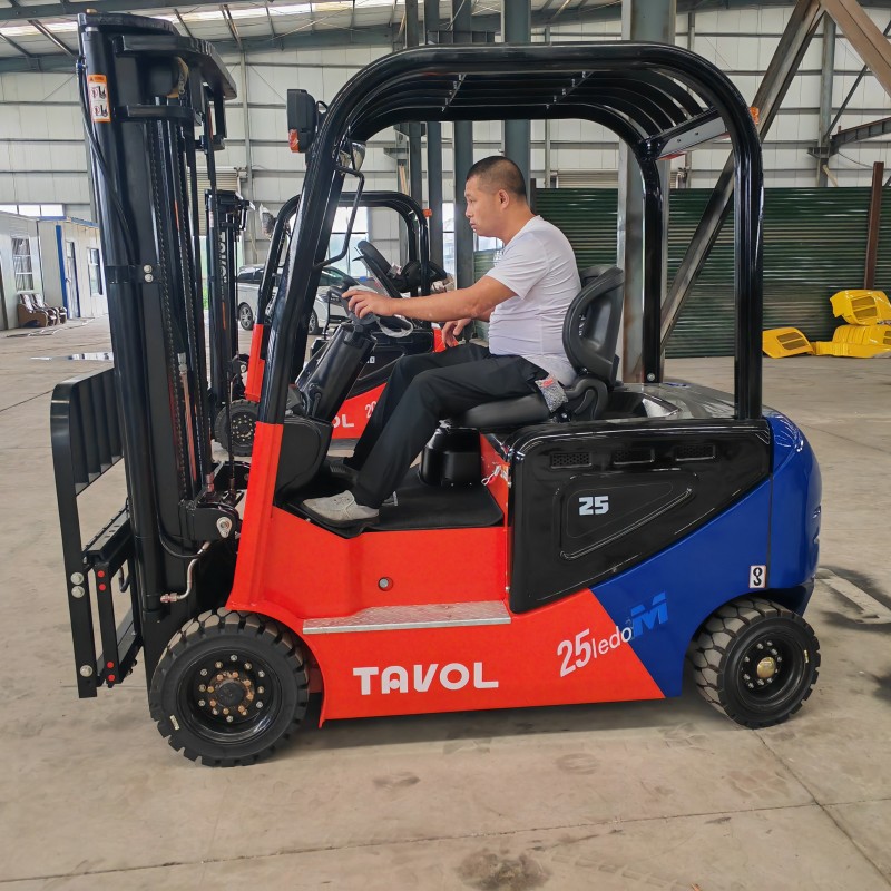 Electric forklift