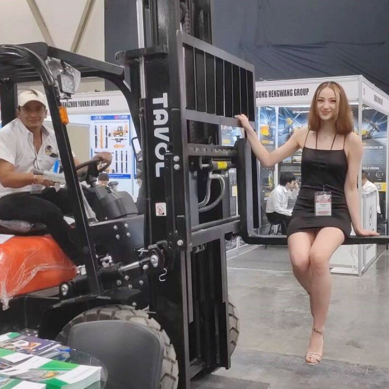 Дизельный вилочный погрузчик 3 тонны