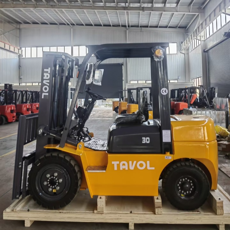 3-тонный вилочный погрузчик