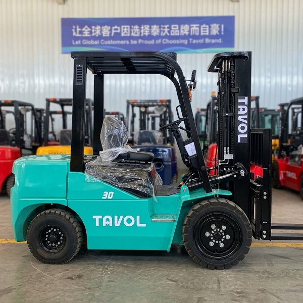 Electric forklift